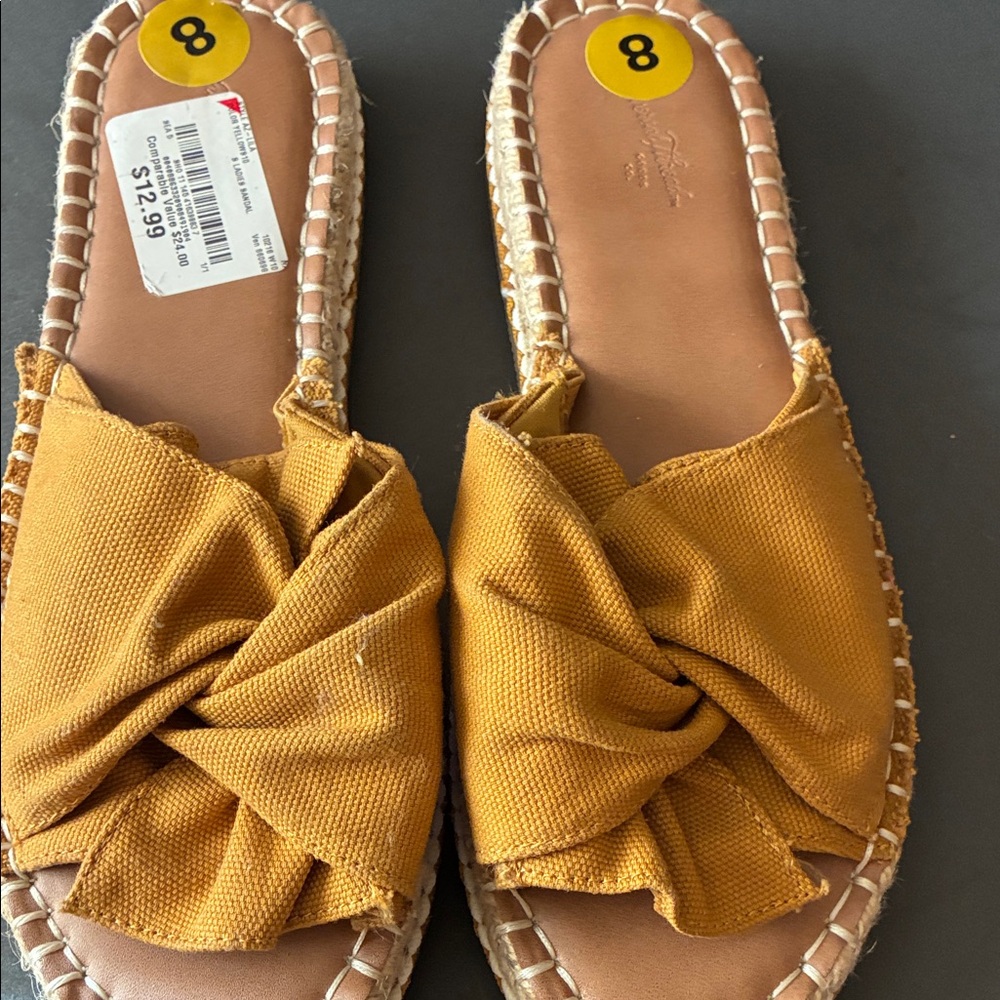Universal Thread Yellow Knotted Slide Sandals